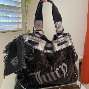 ! SOLD ! Vintage 2009 Juicy Couture Scottie Daydreamer Bag